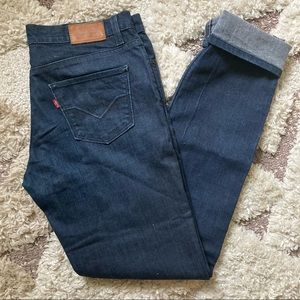Levi’s Hi Rise Skinny | Size 8 | Dark Wash